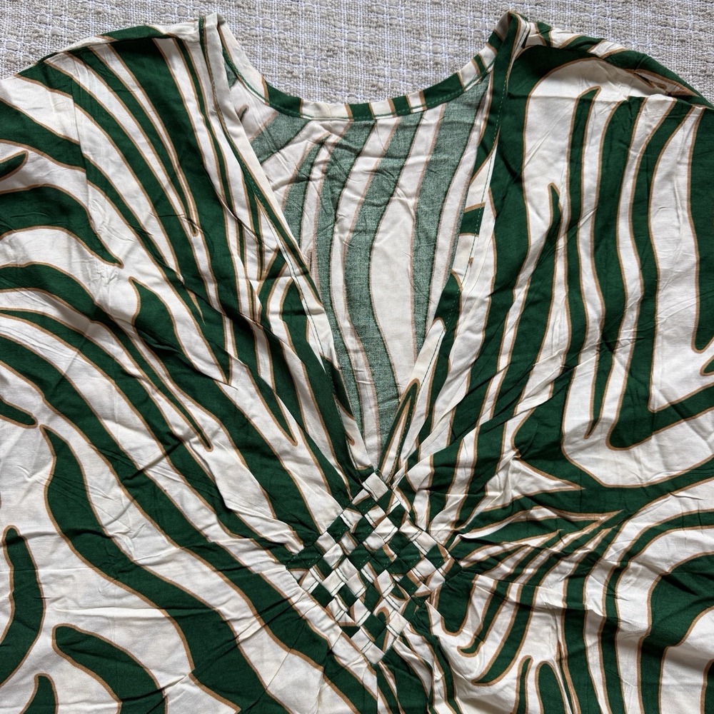 Green Zebra Print Kaftan Dress One Size 100% Viscose Boho Resort Cover Up - Picture 4 of 7